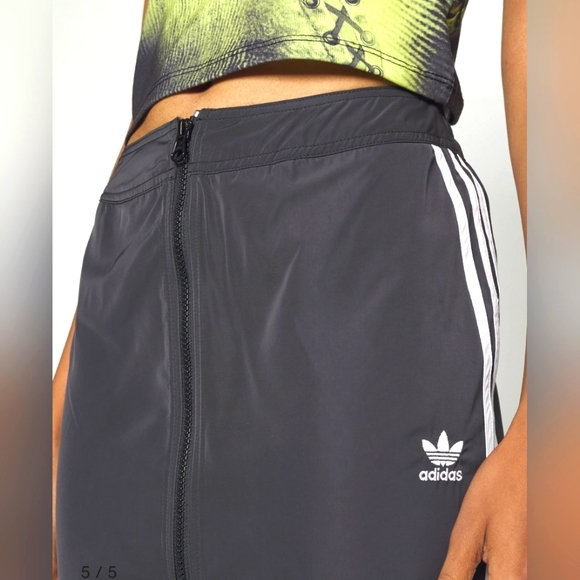 Adidas Adicolor Classics Long Zip Up Track Skirt (XXS) - Picture 4 of 8